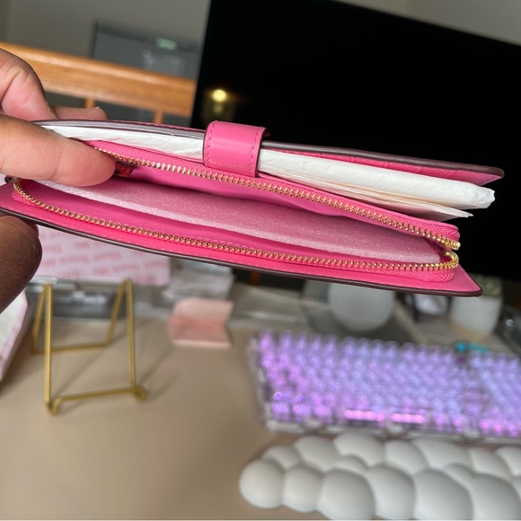 RARE COACH Smooth Leather Skinny Slim Continental Bi-fold Wallet in Petunia 🌸😍 - Picture 7 of 11